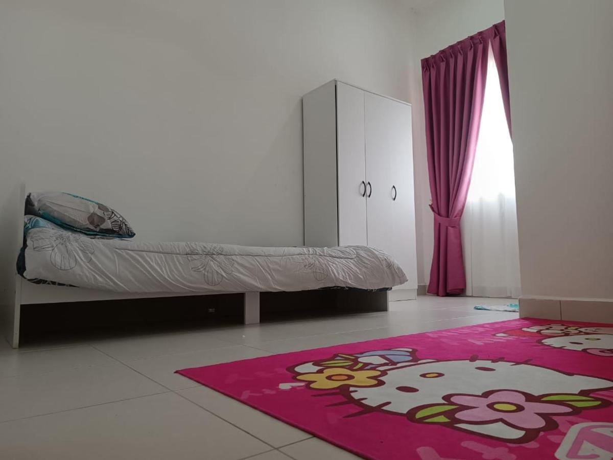 In Homestay Corner Бату Пахат Екстериор снимка